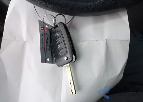 2019 Hyundai Santa Fe Se z USA, uszkodzony, nr VIN 5NMS2CAD3KH027394